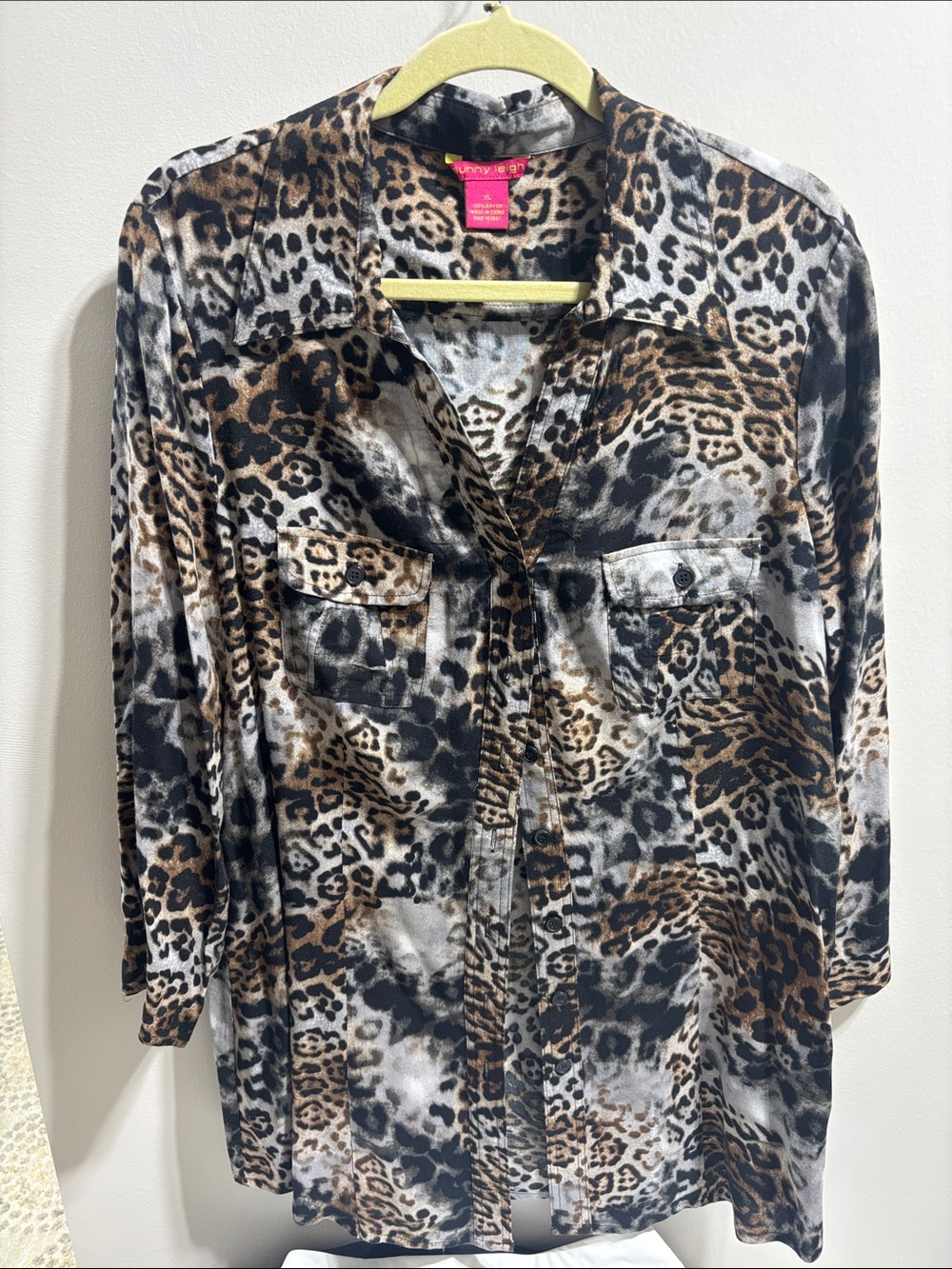 Sunny Leigh XL Safari print button shirt